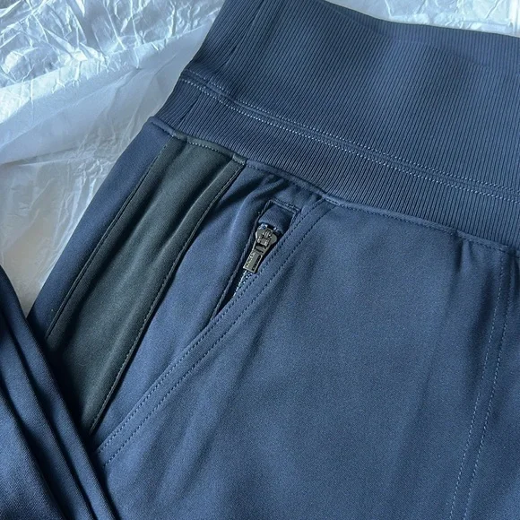 Athleta NEW Venice Wide Leg Color Block pant, Navy with Black Side Trim. Pockets - Picture 6 of 14